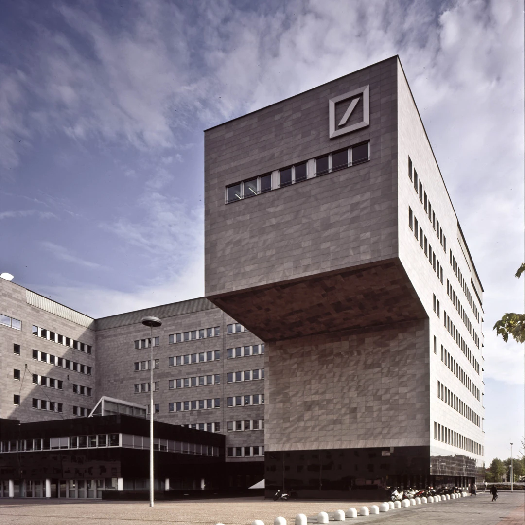 Milano Sede Dutsche Bank - ENGLOBE Progettazione integrata